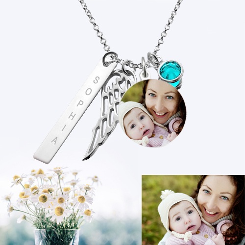 Engraved Circular Photo Pendant Necklace